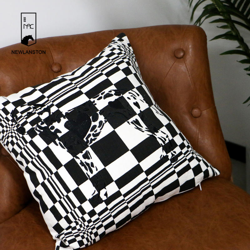 Housse de coussin à carreaux carrés blancs et gris pour la décoration de canapé - taie d'oreiller - taie d'oreiller pour le salon 
